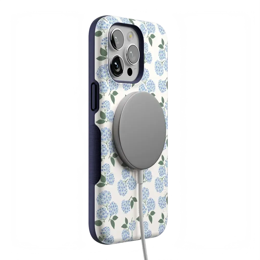 Nantucket Cottage | Blue Hydrangea Case