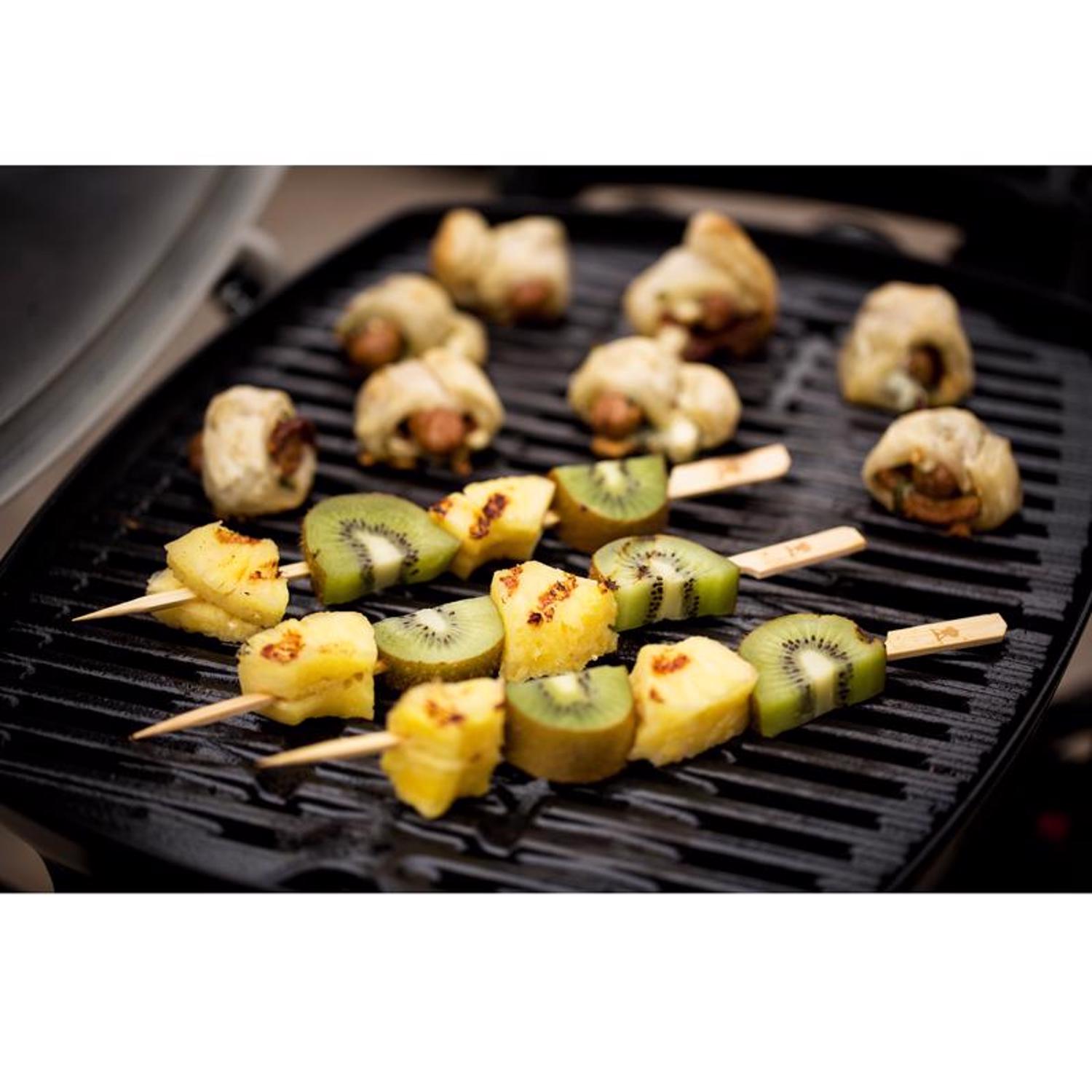 Weber Q1200 1 Burner Liquid Propane Grill Red