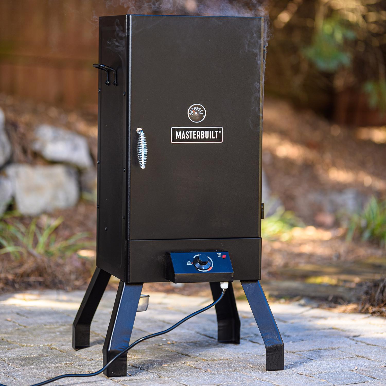 Masterbuilt Analog Wood Chips Vertical Smoker Black