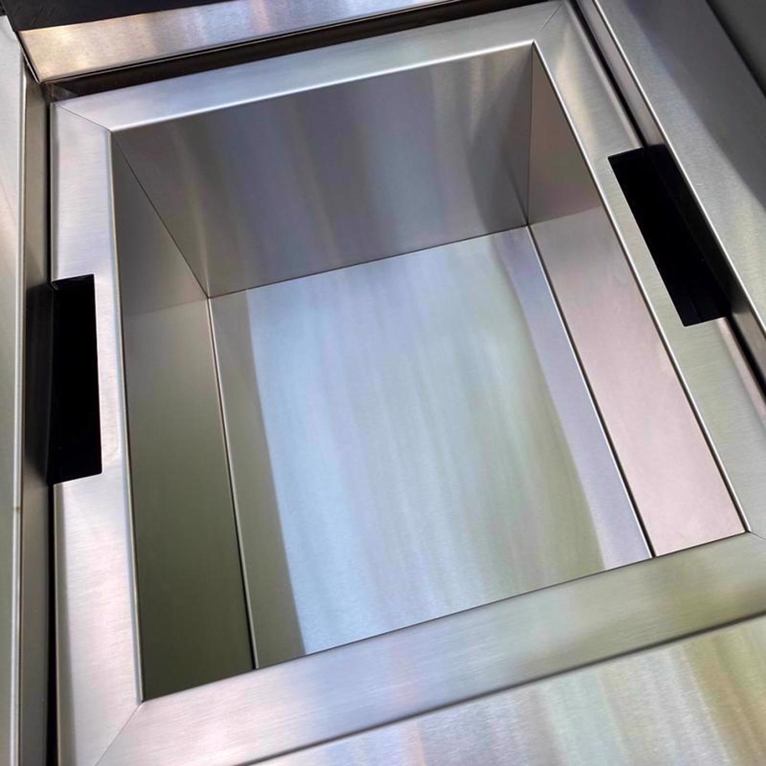 TYTUS 4 Burner Liquid Propane Grill Gray