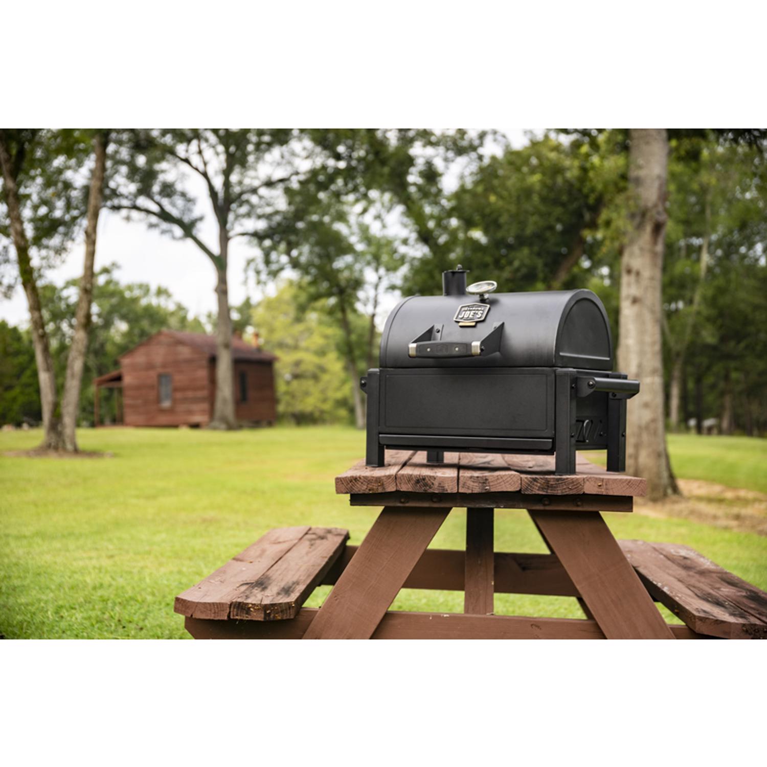 Oklahoma Joe's 17 in. Rambler Charcoal Grill Black