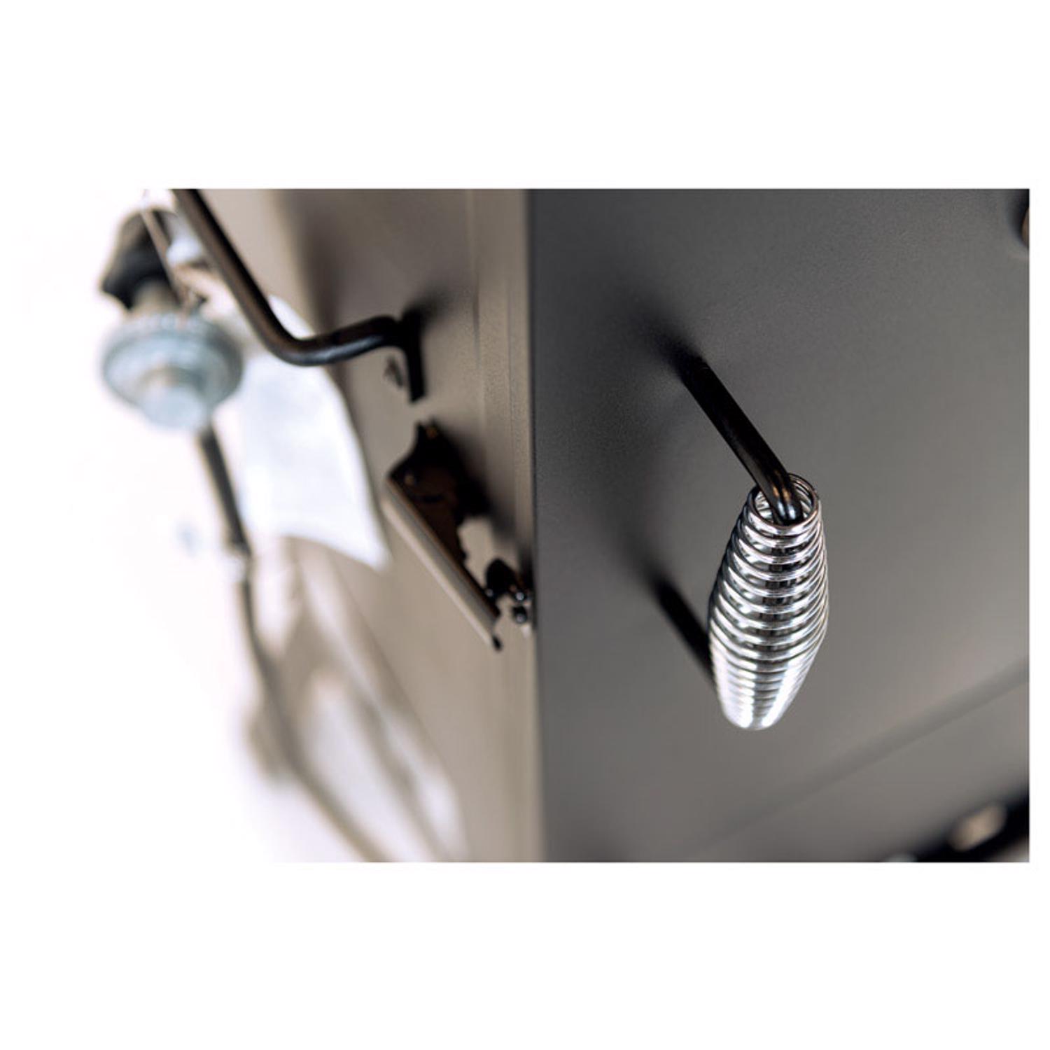 Masterbuilt Wood Chips Vertical Smoker Black