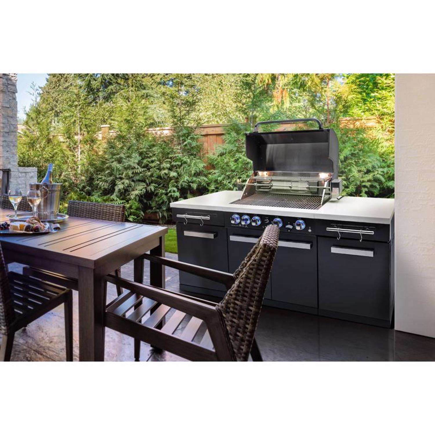 Mont Alpi 5 Burner Natural Gas/Propane Grill Black/Silver