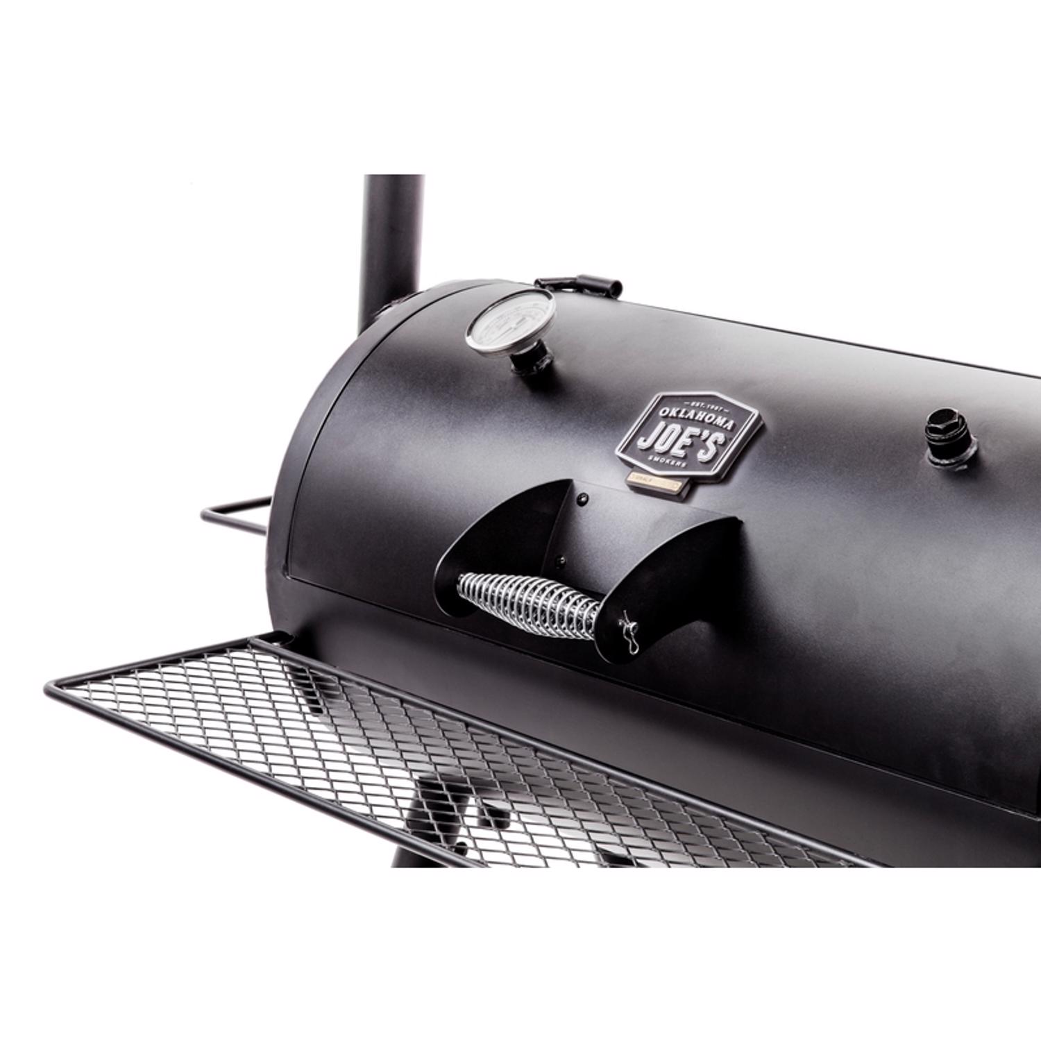 Oklahoma Joe's Highland Offset Charcoal Offset Smoker Black