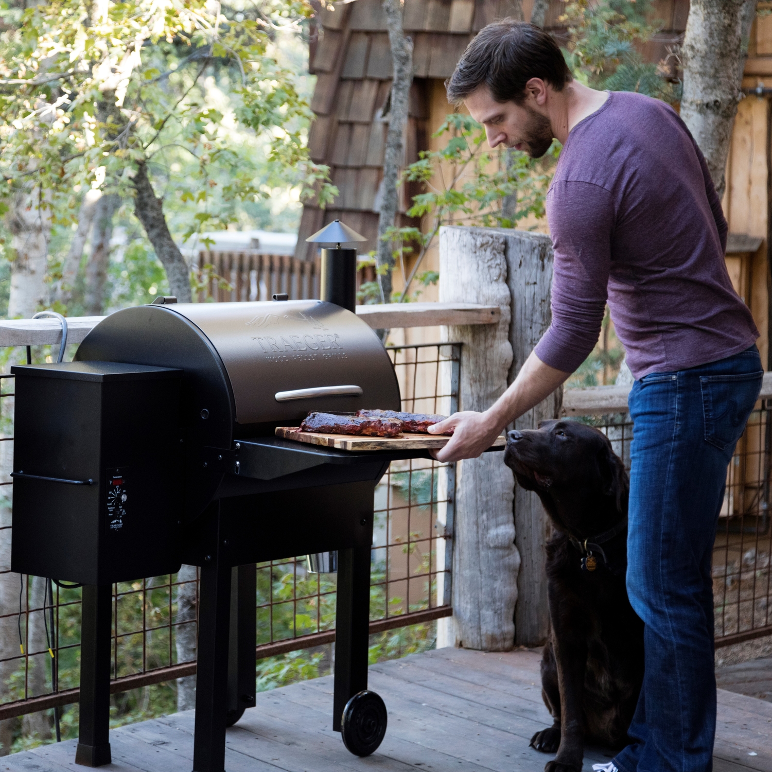 Traeger Lil'Tex Elite 22 Wood Pellet Grill Bronze