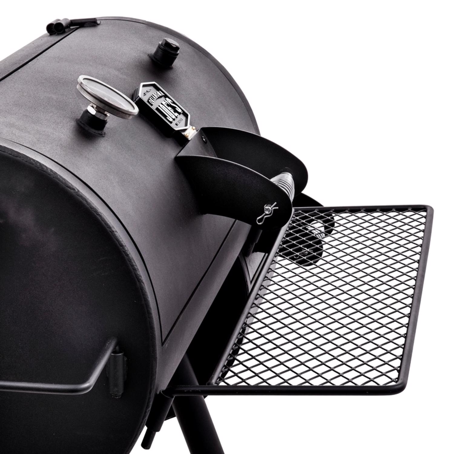 Oklahoma Joe's Highland Offset Charcoal Offset Smoker Black