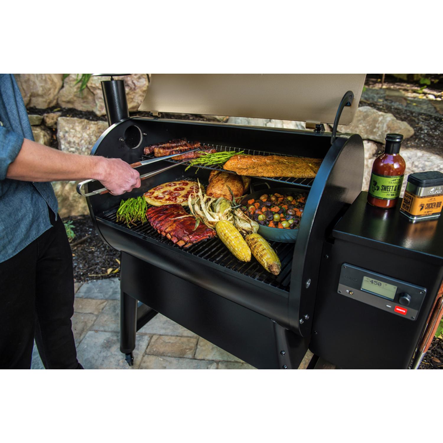 Traeger Pro 780 Wood Pellet WiFi Grill Black
