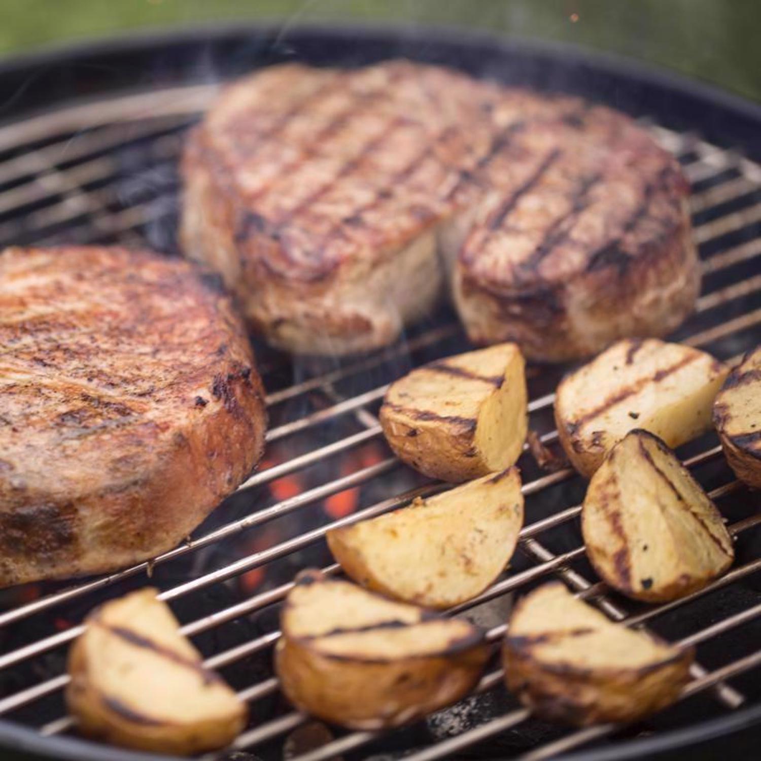 Weber 14 in. Smokey Joe Premium Charcoal Grill Black